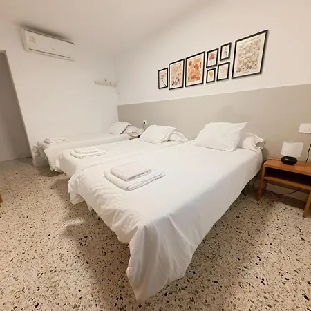 Hostal Y Apartamento Moli De Mar Lloret de Mar Exterior photo